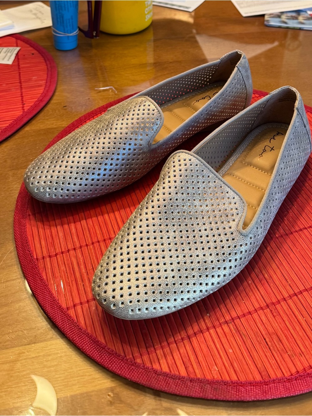 Me Too Sz 9 Silver Loafers